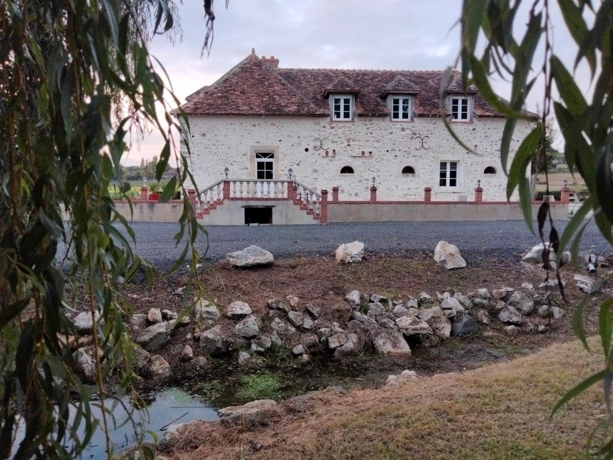 Gite & Chambre D'Hotes Du Moulin Brûlon Exterior foto